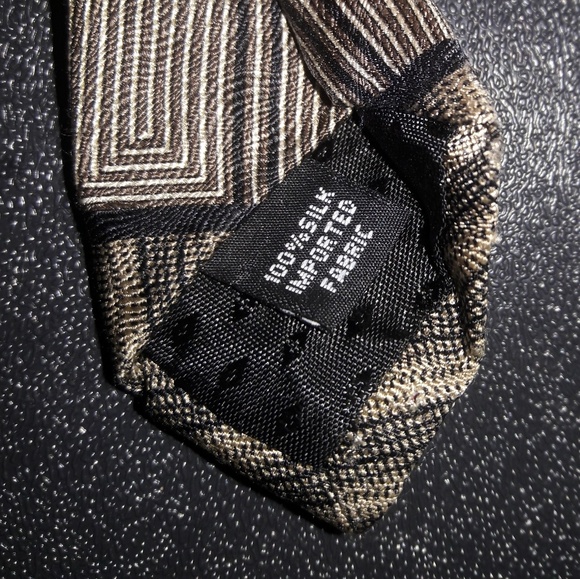 Chez Roffe' Men's 100% Silk Tie - Picture 7 of 8